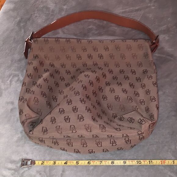 Dooney & Bourke hobo purse - Picture 2 of 11